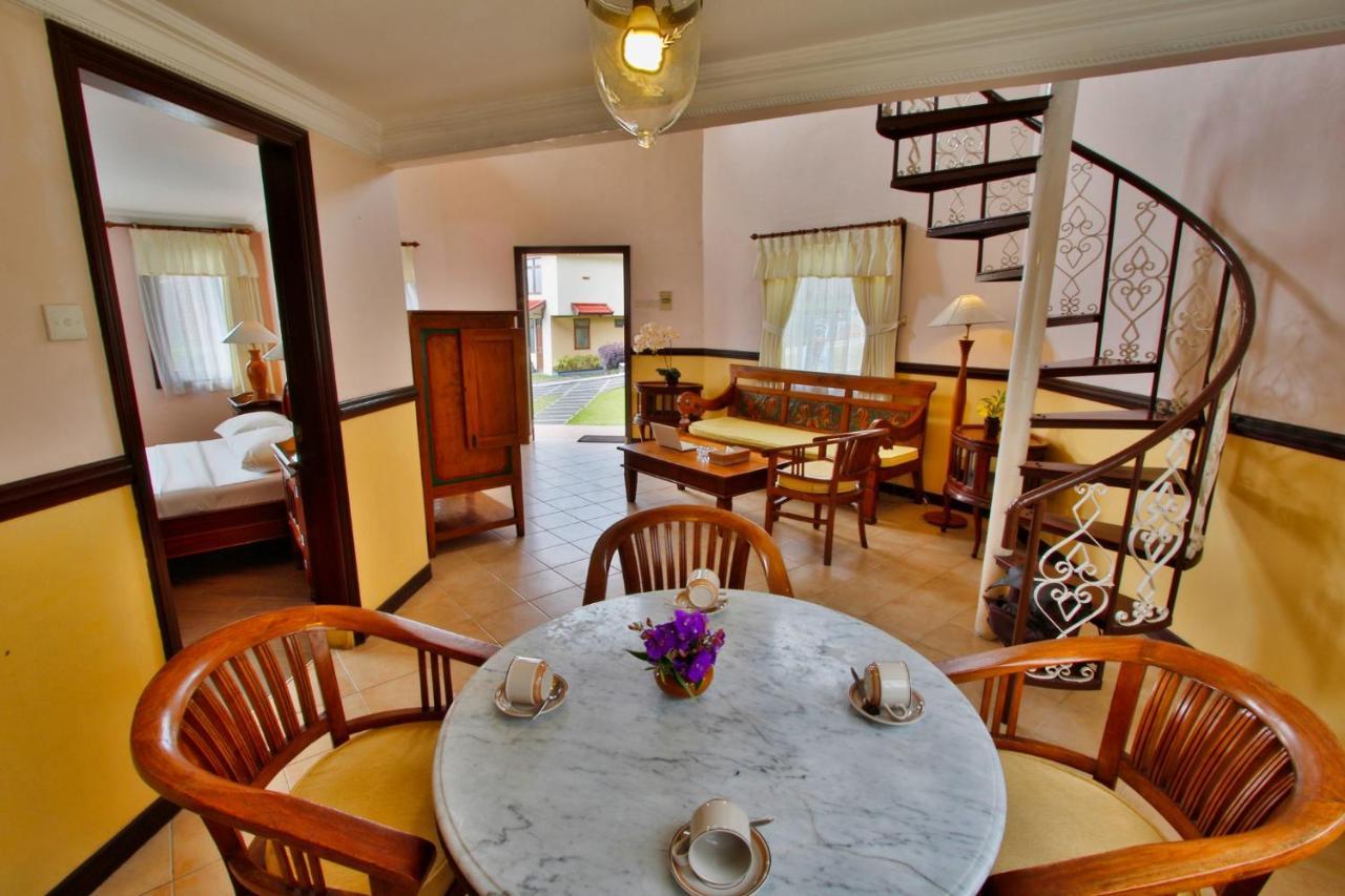 Hotel The Jayakarta Cisarua Puncak Zewnętrze zdjęcie