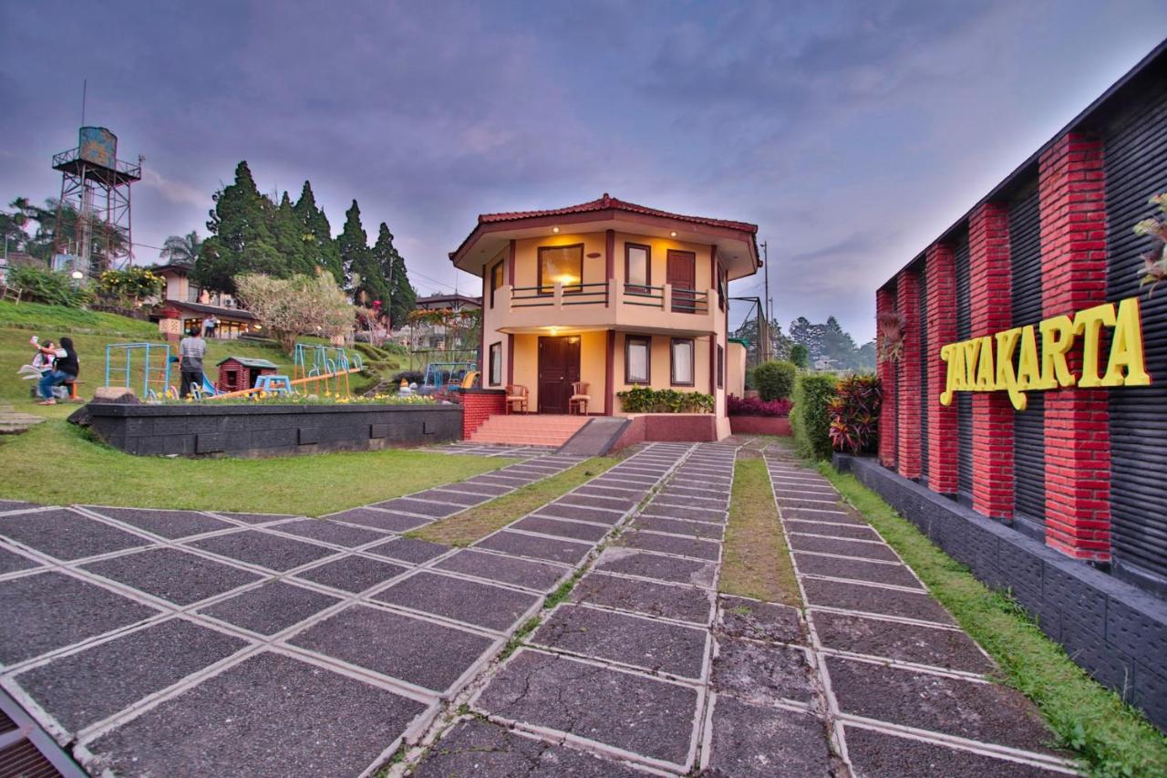 Hotel The Jayakarta Cisarua Puncak Zewnętrze zdjęcie