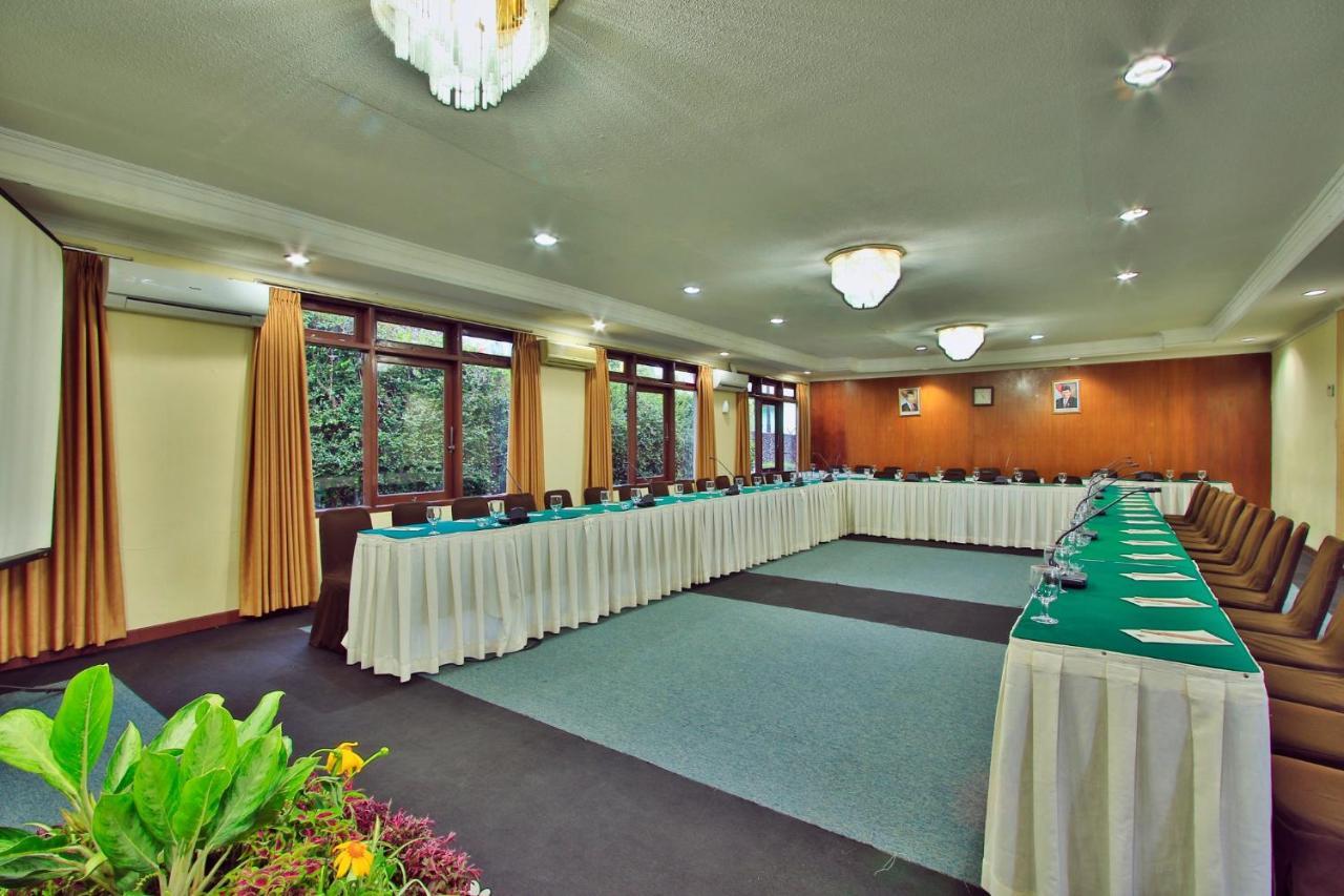 Hotel The Jayakarta Cisarua Puncak Zewnętrze zdjęcie