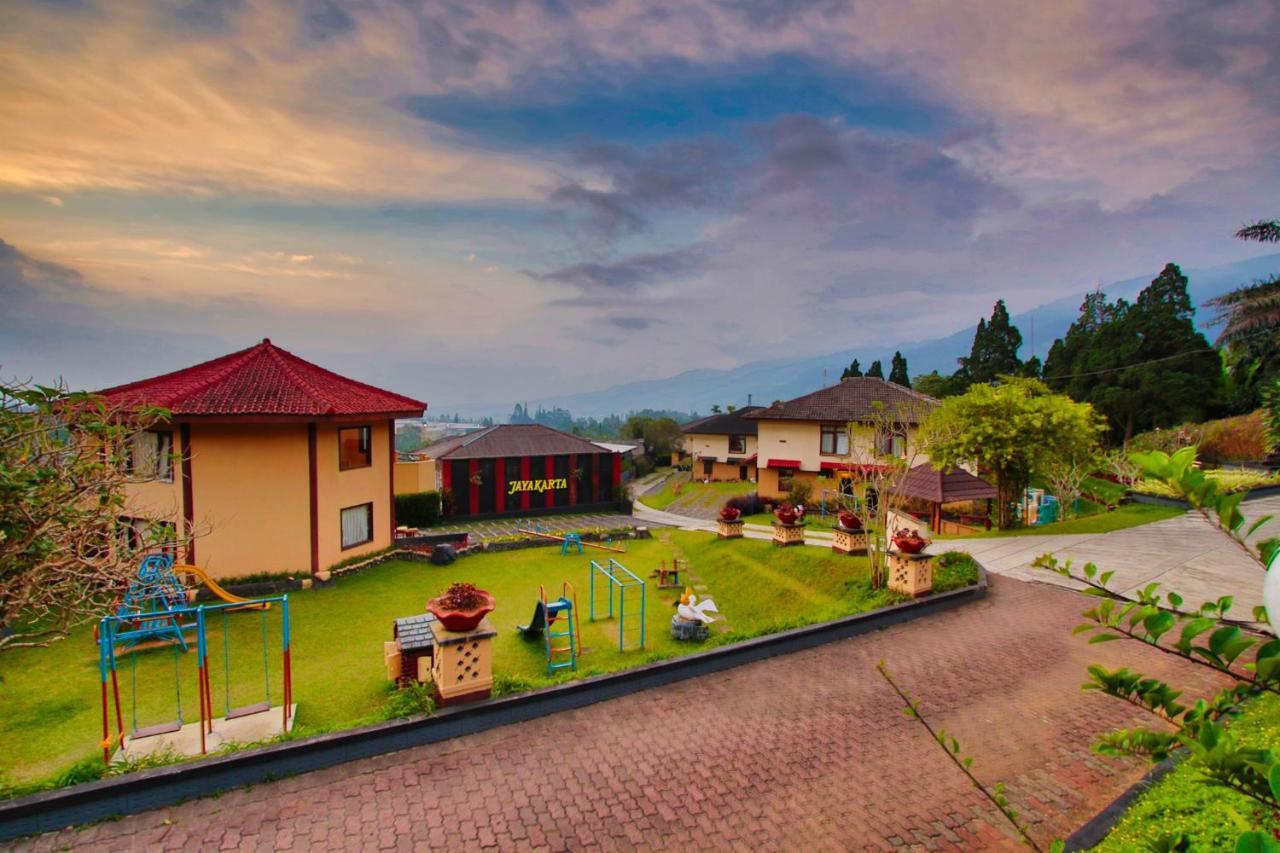 Hotel The Jayakarta Cisarua Puncak Zewnętrze zdjęcie