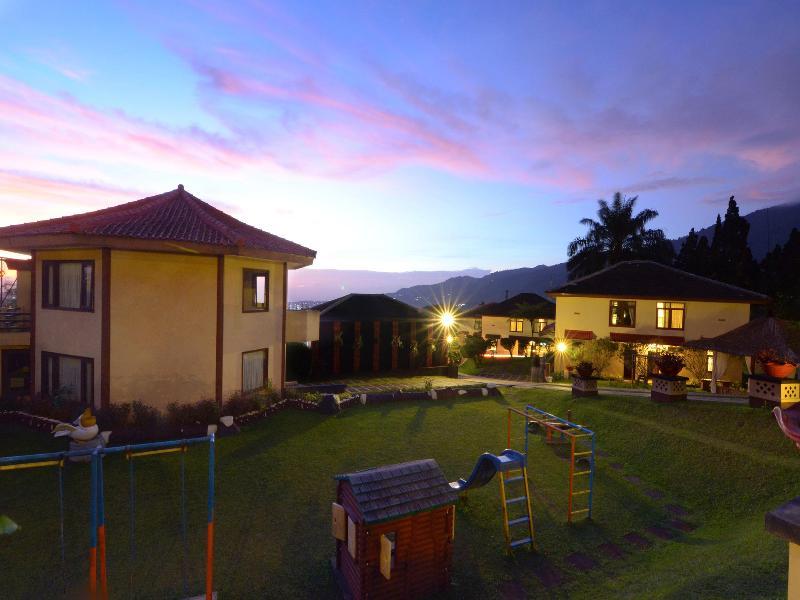 Hotel The Jayakarta Cisarua Puncak Zewnętrze zdjęcie